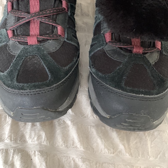 Merrell waterproof woman’s boots size 9 - Picture 13 of 13